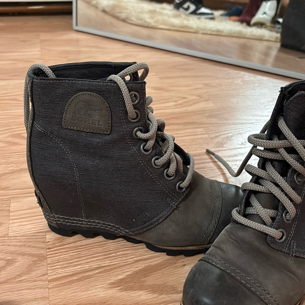 Sorrel Gidden wedge Boots